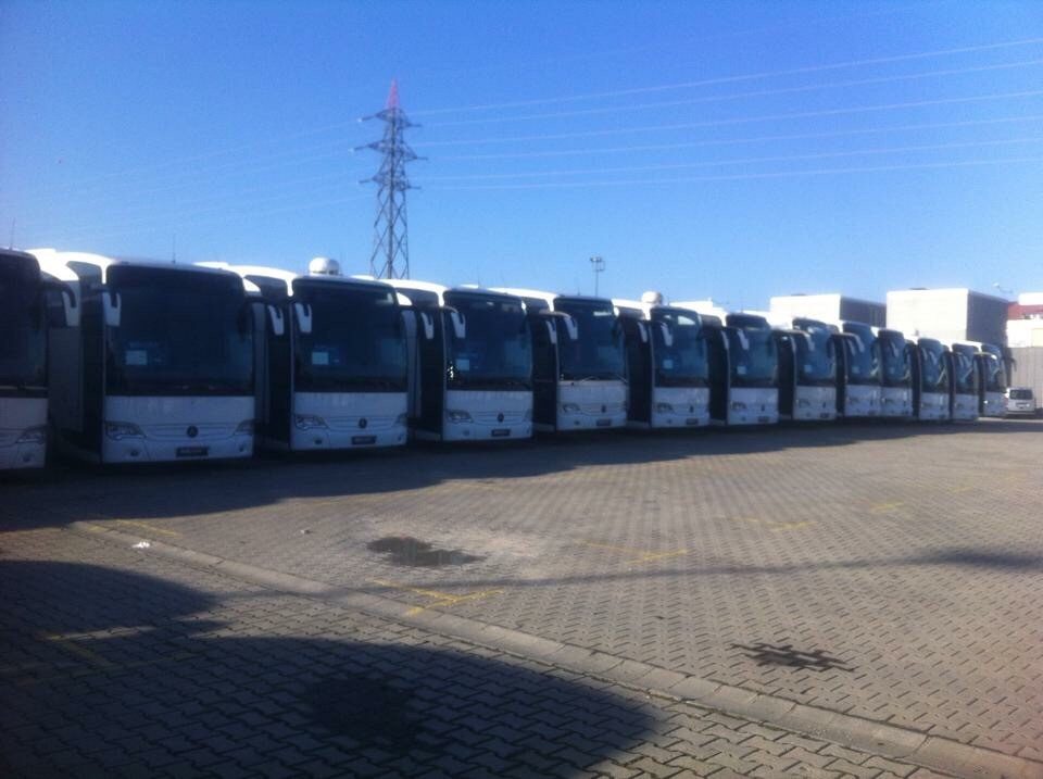 Akademi Tur servis aracı 4
