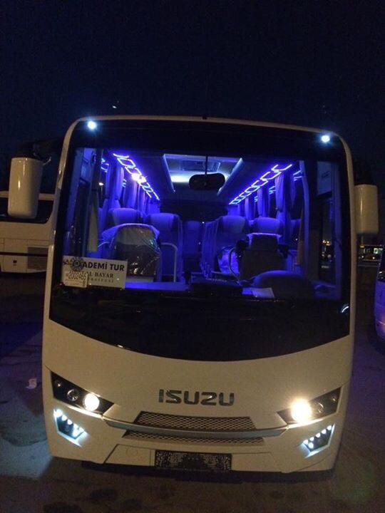 Akademi Tur servis aracı 8